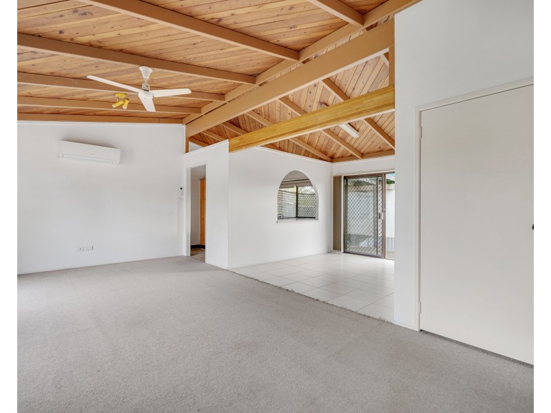 9 Athos Street, Riverhills QLD 4074