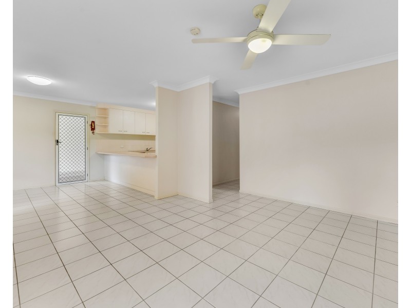 27/11 Meadow Place, Middle Park QLD 4074