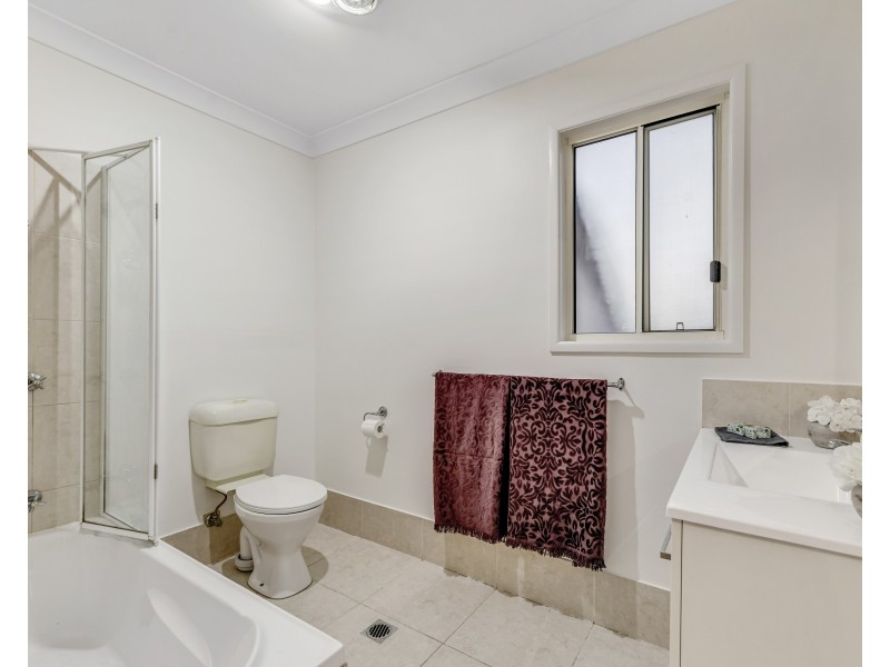 40 Pennant Street, Jamboree Heights QLD 4074