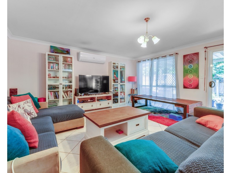 1 Chapman Place, Oxley QLD 4075