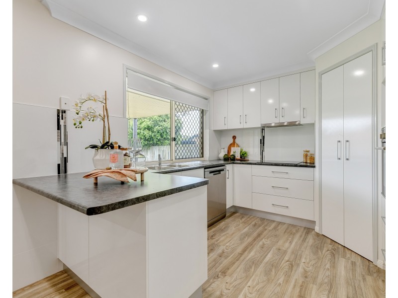 9 Blenheim Close, Forest Lake QLD 4078