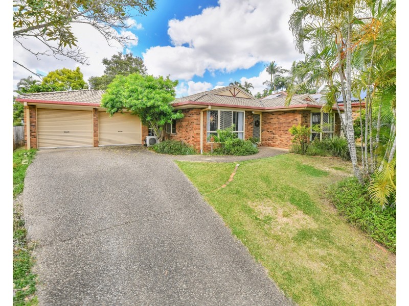 32 Camelot Crescent, Middle Park QLD 4074
