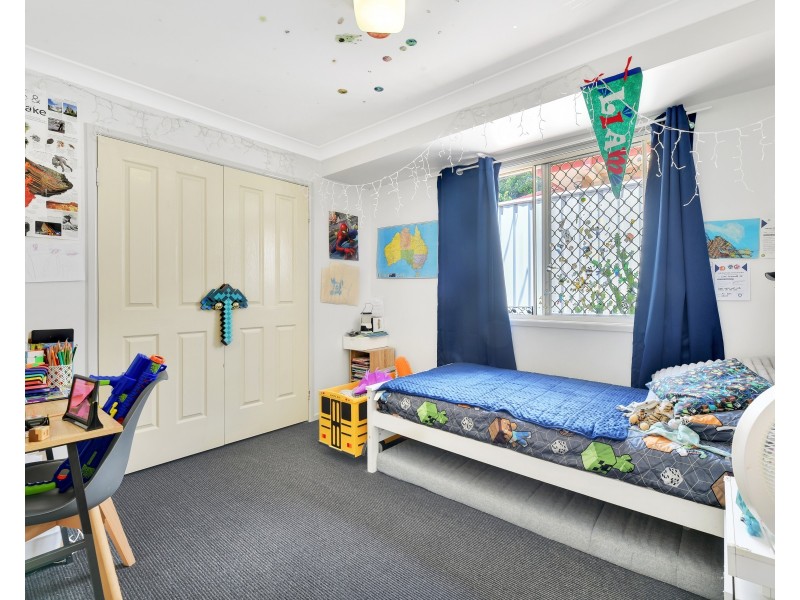 32 Camelot Crescent, Middle Park QLD 4074