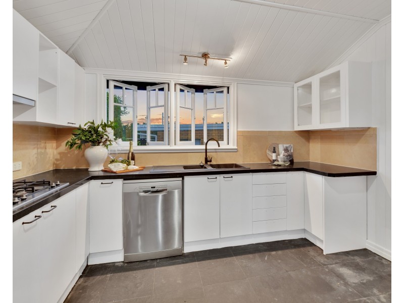 19 Pratten Street, Corinda QLD 4075