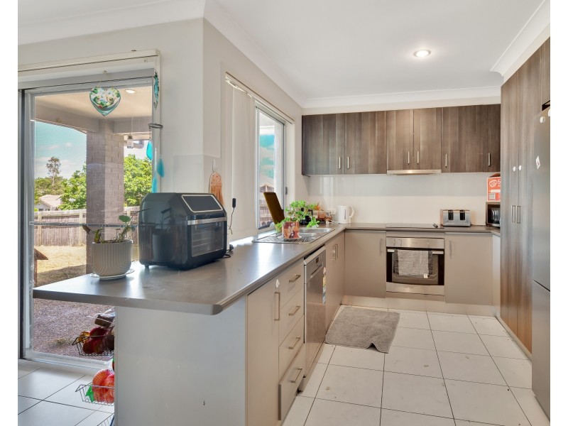 10 Freya Street, Brassall QLD 4305