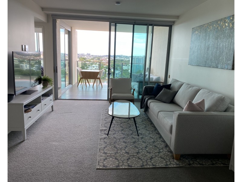 1107/18 Thorn Street, Kangaroo Point QLD 4169