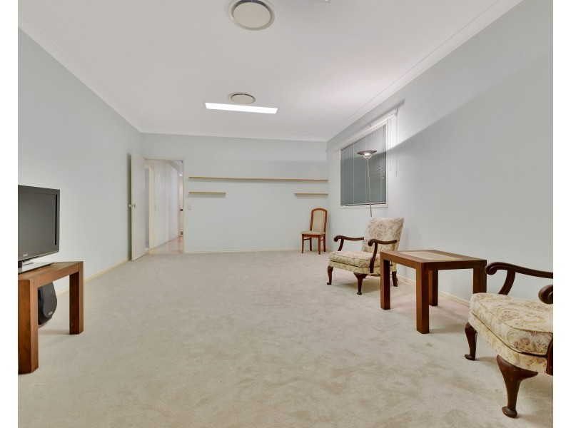 10 Bartok Place, Mount Ommaney QLD 4074