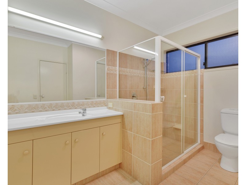 10 Bartok Place, Mount Ommaney QLD 4074