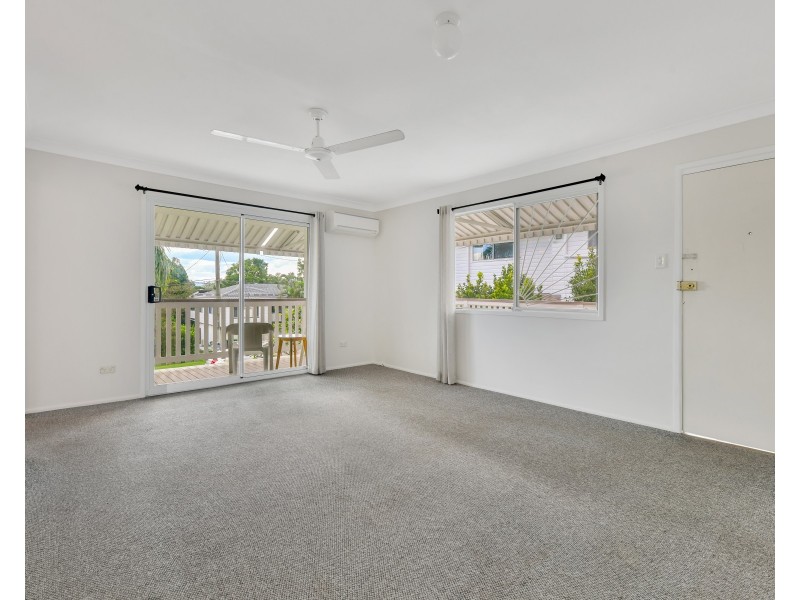 18 Pack Street, Jamboree Heights QLD 4074