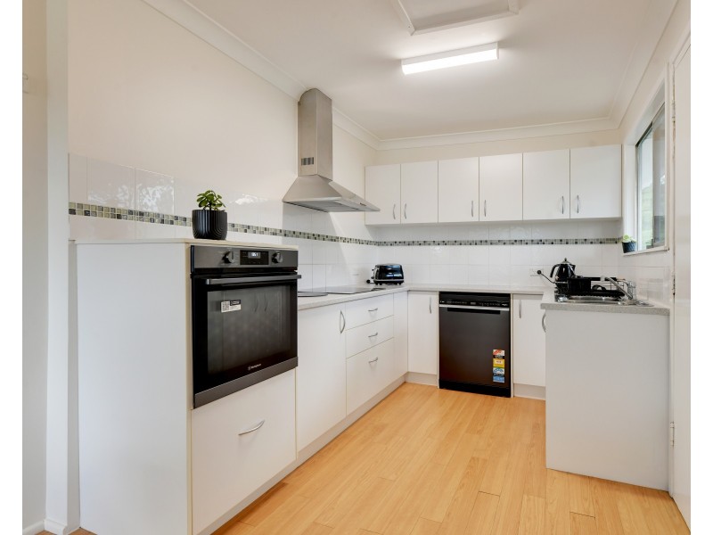 18 Pack Street, Jamboree Heights QLD 4074