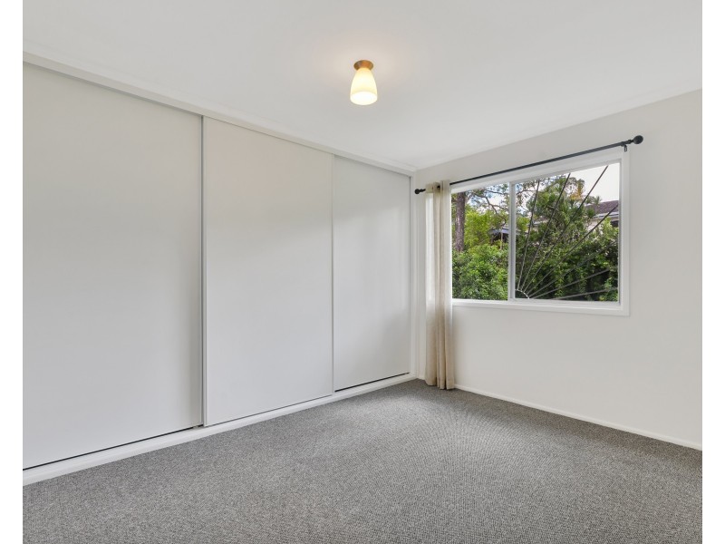 18 Pack Street, Jamboree Heights QLD 4074