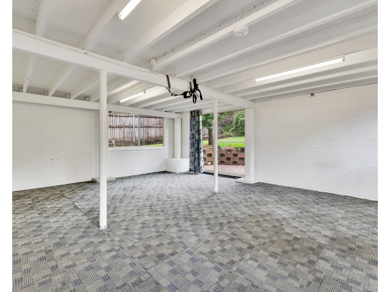 18 Pack Street, Jamboree Heights QLD 4074