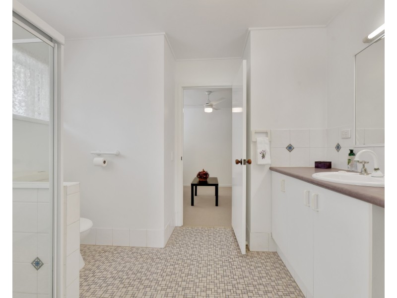 32 Timbarra Crescent, Jindalee QLD 4074