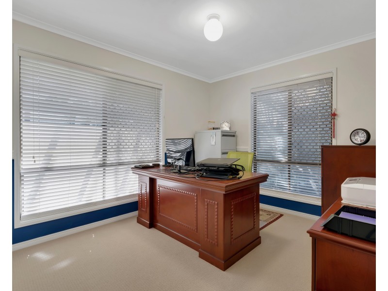 2 W G Hayden Drive, Collingwood Park QLD 4301