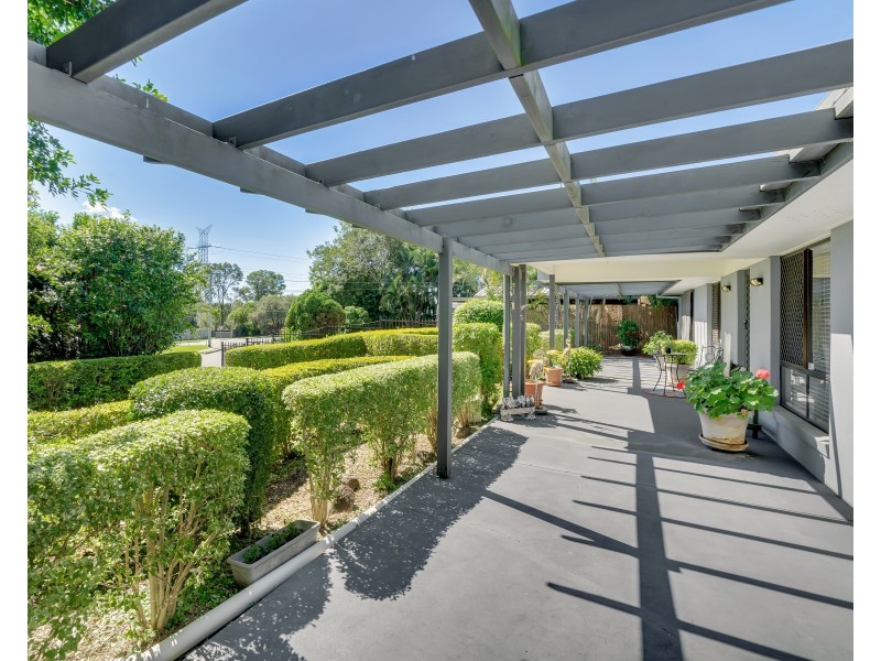 2 W G Hayden Drive, Collingwood Park QLD 4301