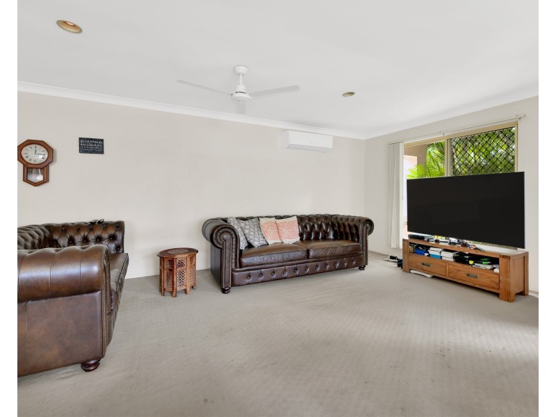 8/241 Horizon Drive, Westlake QLD 4074