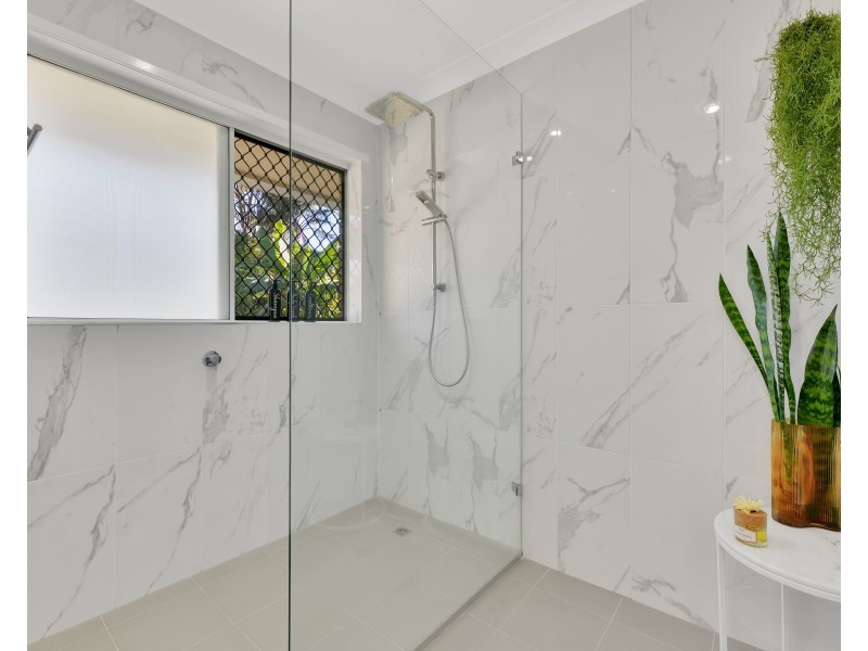 11 Narran Street, Riverhills QLD 4074