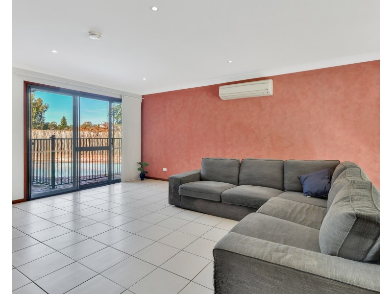 50 Sirocco Street, Jamboree Heights QLD 4074