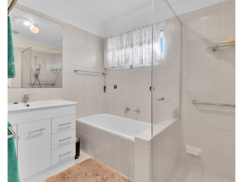 49 Donatello Street, Fig Tree Pocket QLD 4069
