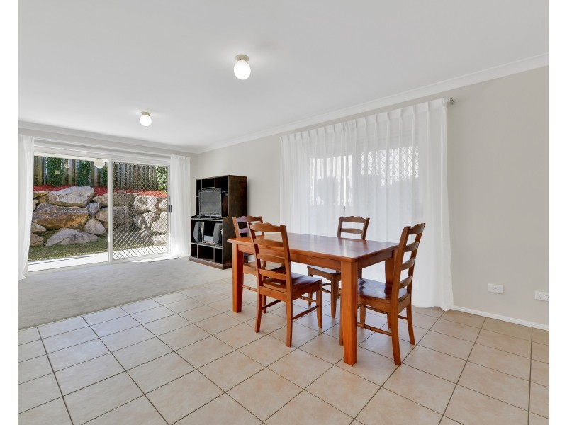 15 Hounslow Way, Seventeen Mile Rocks QLD 4073