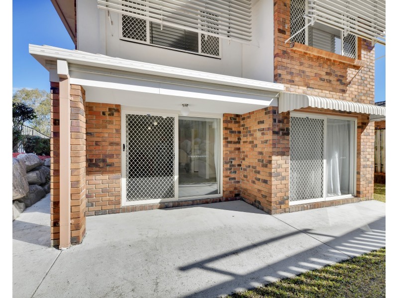 15 Hounslow Way, Seventeen Mile Rocks QLD 4073