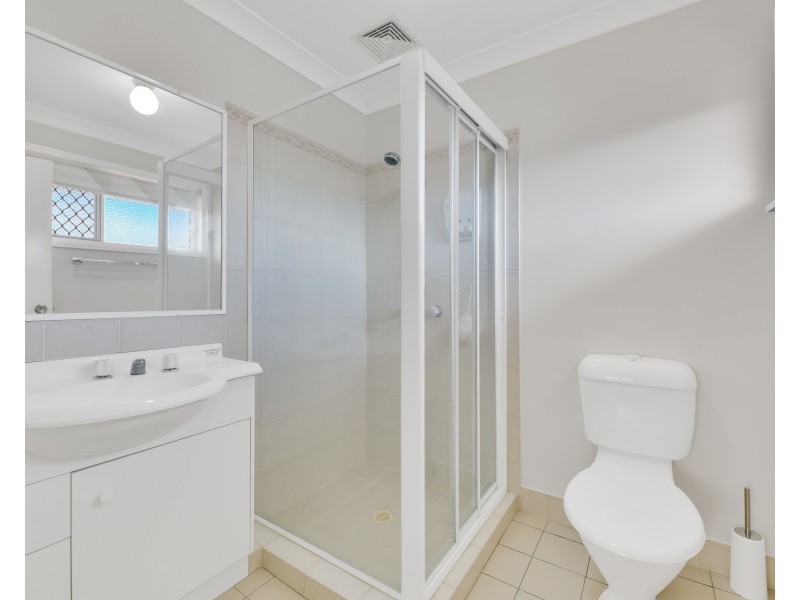 15 Hounslow Way, Seventeen Mile Rocks QLD 4073