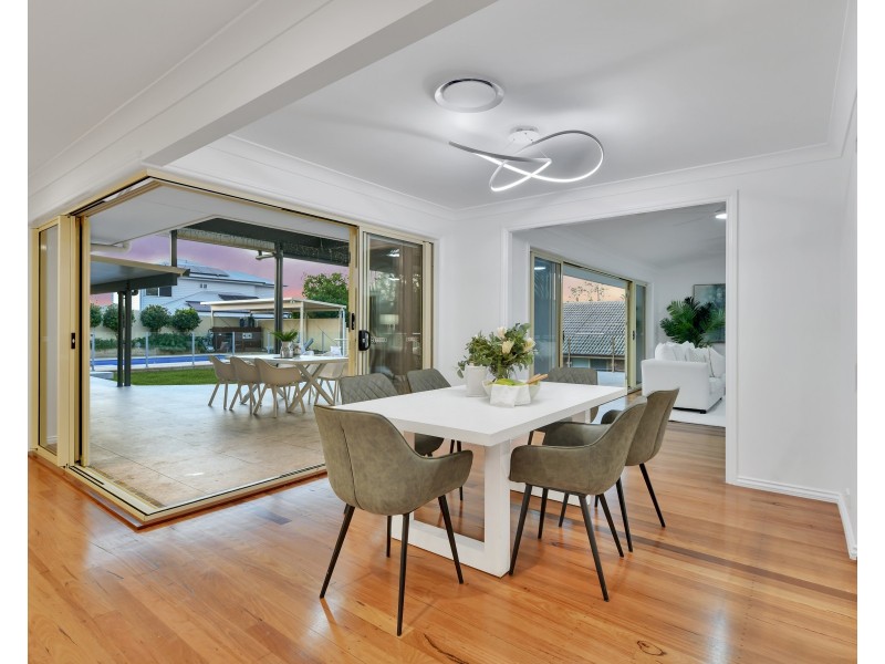 7 Harold Close, Sinnamon Park QLD 4073