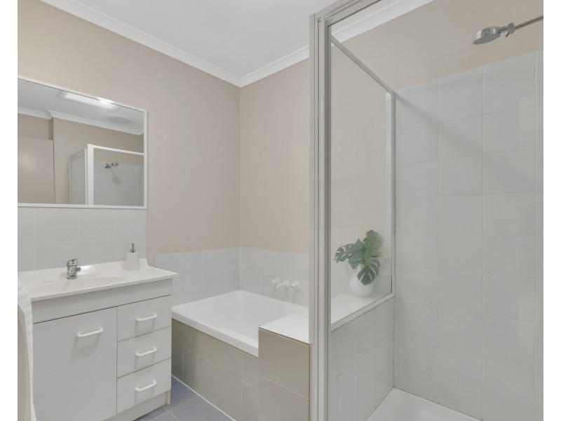 3/280 Sumners Road, Riverhills QLD 4074