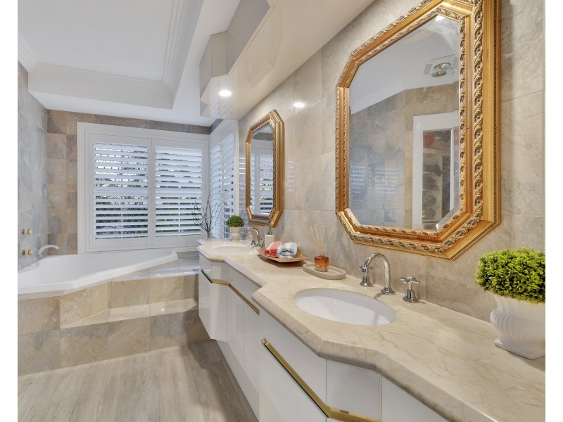 38 Renoir Cr, Forest Lake QLD 4078