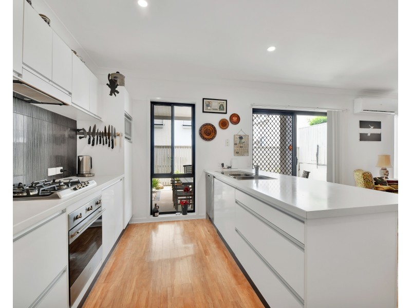 3/5 Central Avenue, Mount Ommaney QLD 4074