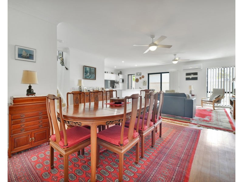 3/5 Central Avenue, Mount Ommaney QLD 4074