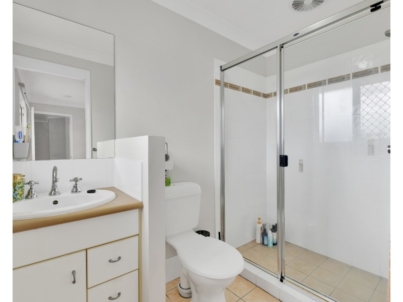 4 Barnes Court, Redbank QLD 4301