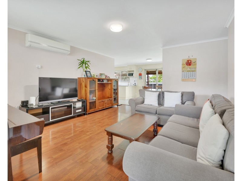 76 Dandenong Road, Jamboree Heights QLD 4074