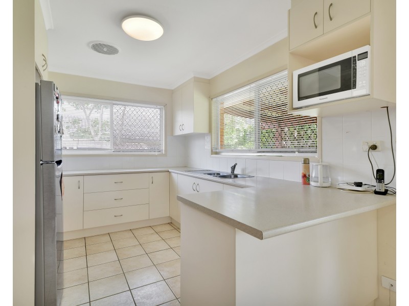 76 Dandenong Road, Jamboree Heights QLD 4074