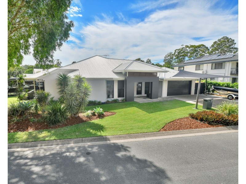 7 Brookeside Crescent, Seventeen Mile Rocks QLD 4073