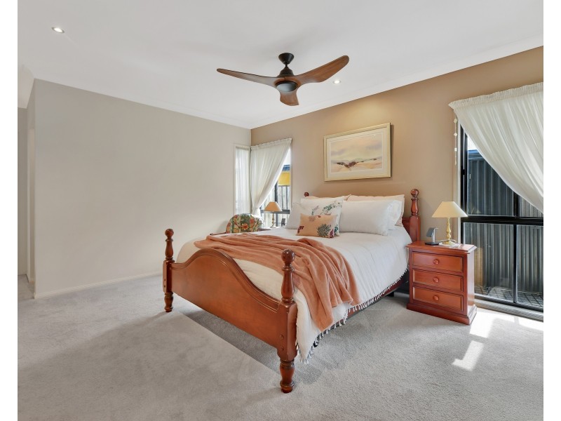 7 Brookeside Crescent, Seventeen Mile Rocks QLD 4073