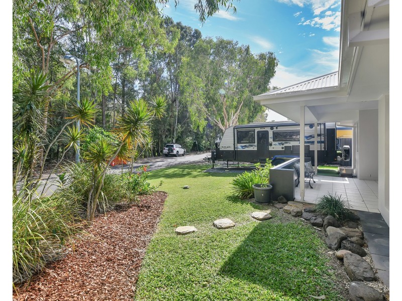 7 Brookeside Crescent, Seventeen Mile Rocks QLD 4073