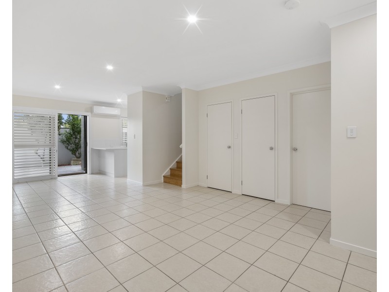 4/35 Central Avenue, Mount Ommaney QLD 4074