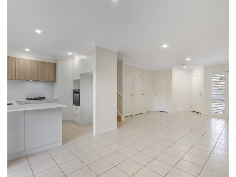 4/35 Central Avenue, Mount Ommaney QLD 4074