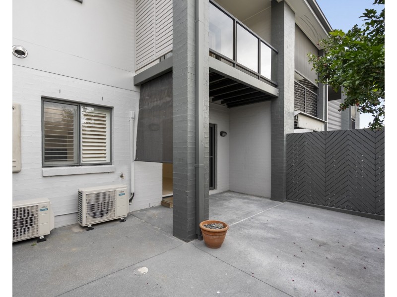 4/35 Central Avenue, Mount Ommaney QLD 4074