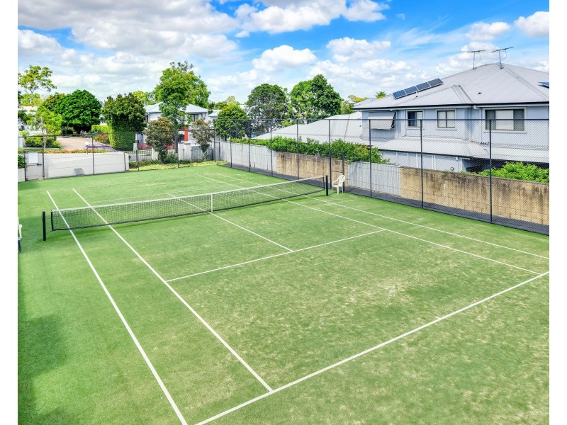 4/35 Central Avenue, Mount Ommaney QLD 4074