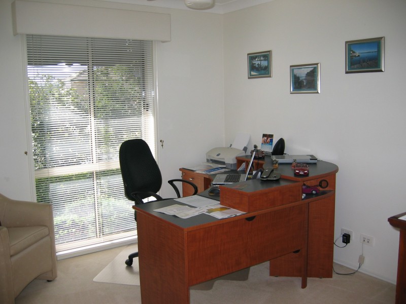 38 Tennent St, Westlake QLD 4074