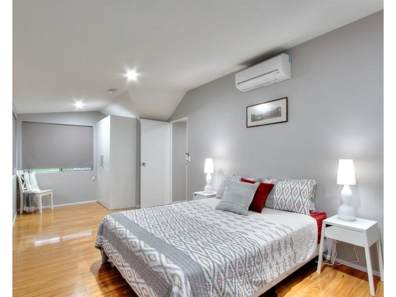 12 Waterford Road, Gailes QLD 4300