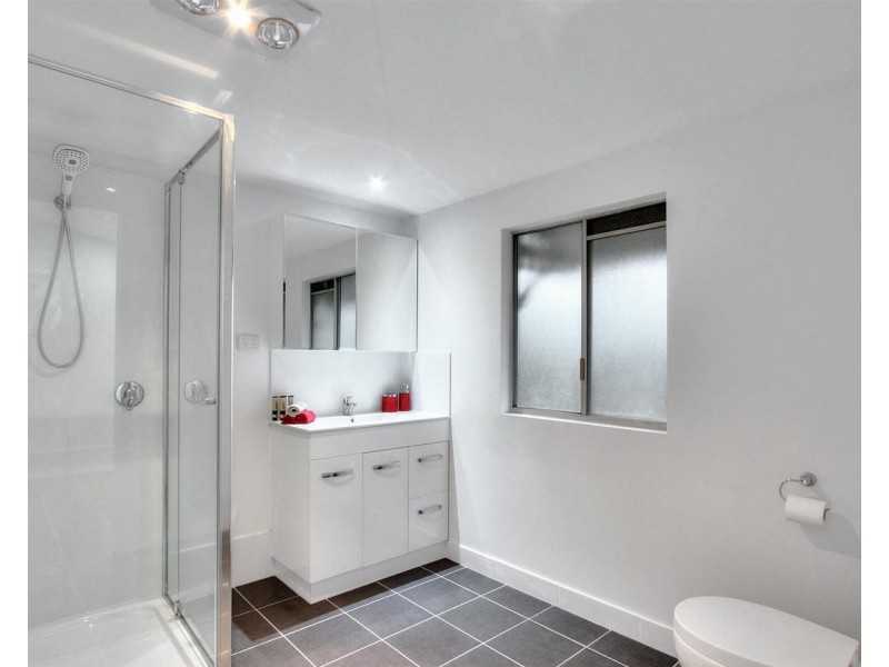 12 Waterford Road, Gailes QLD 4300