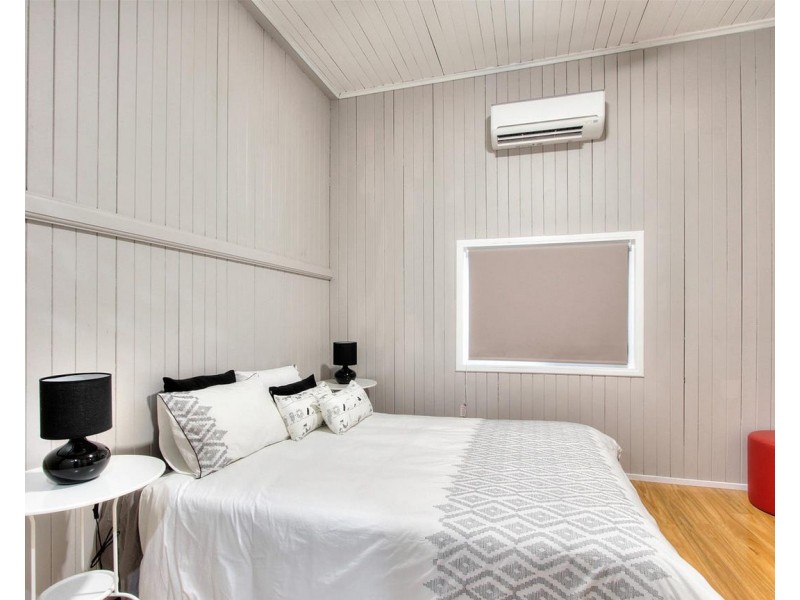 12 Waterford Road, Gailes QLD 4300