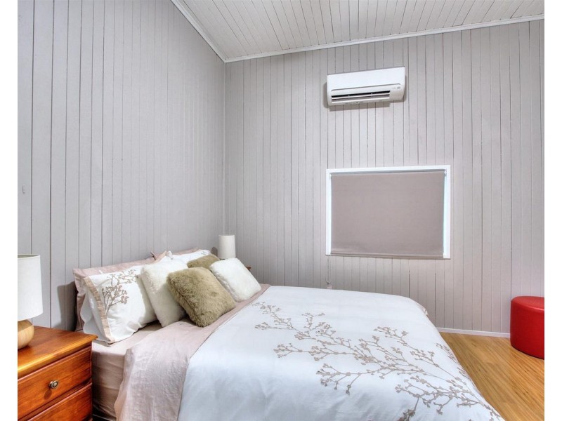 12 Waterford Road, Gailes QLD 4300