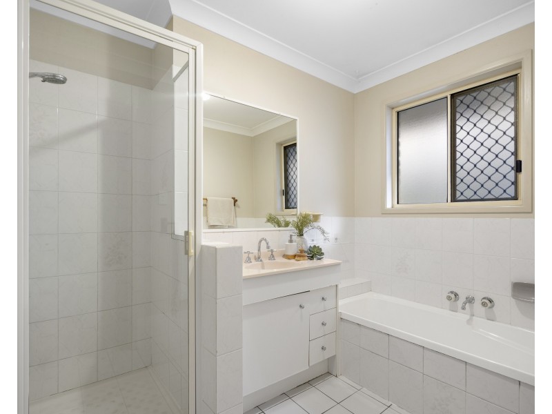 19 Baronga Street, Middle Park QLD 4074