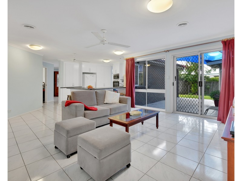 16 Lalina Street, Middle Park QLD 4074