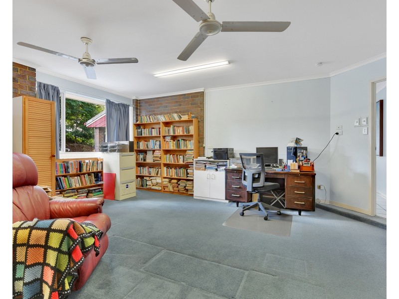 16 Lalina Street, Middle Park QLD 4074