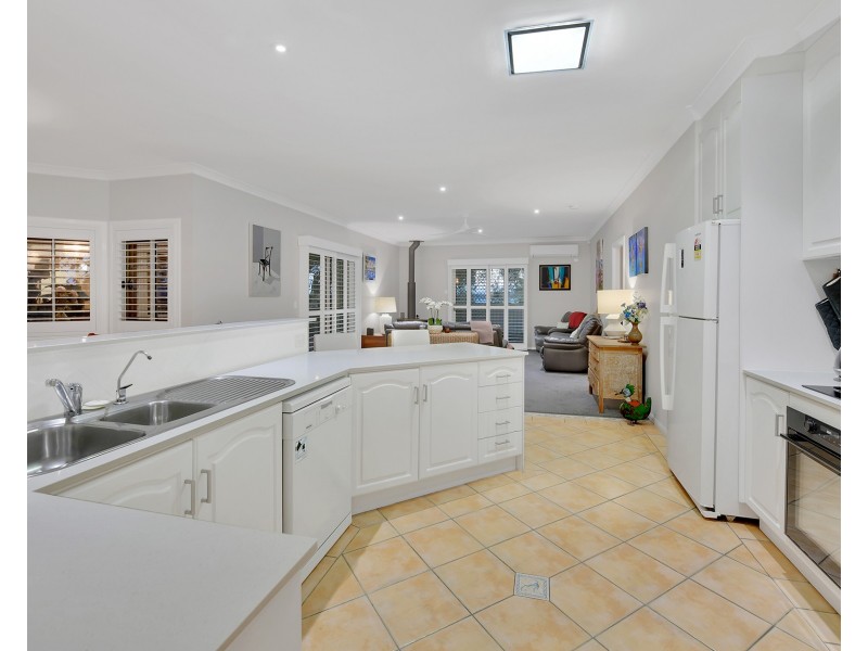 12 Leopard Tree Crescent, Sinnamon Park QLD 4073